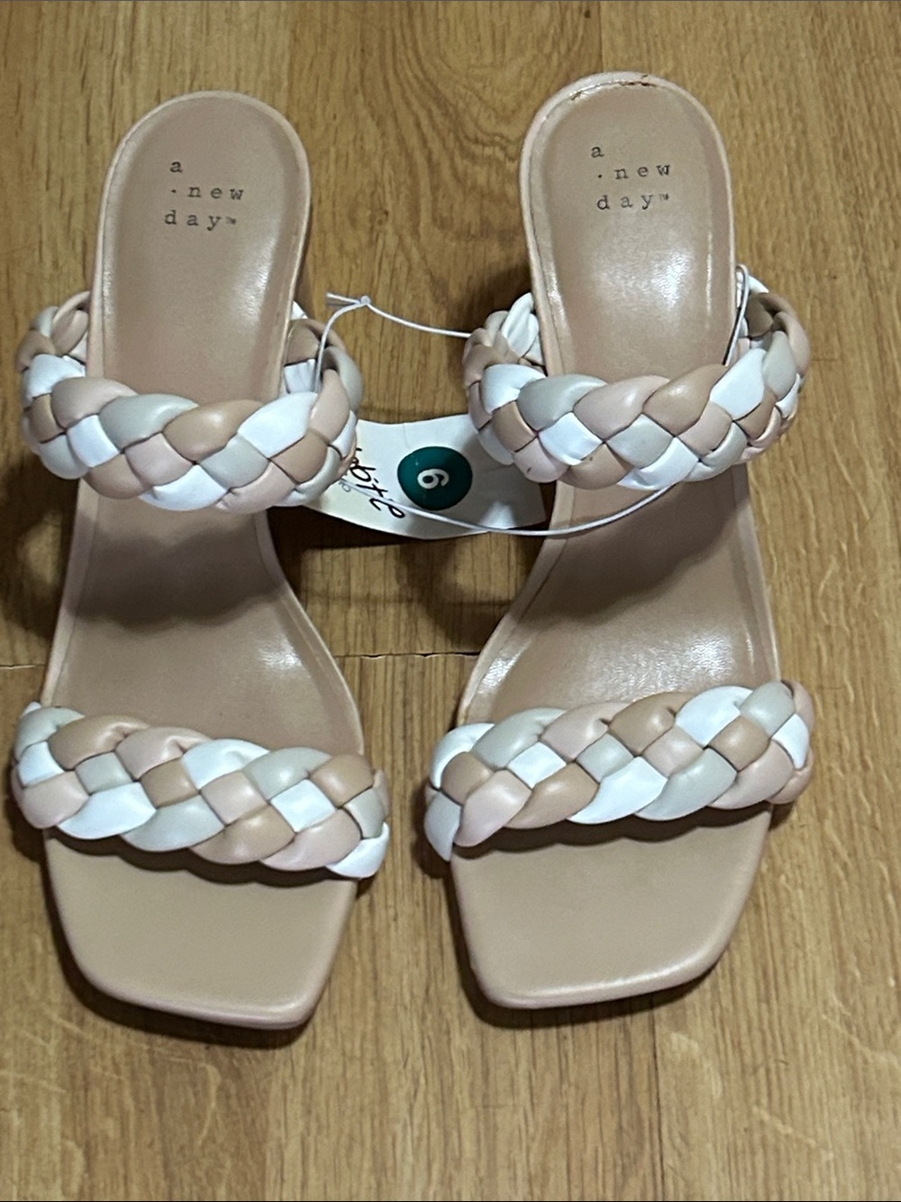 a new day Braided Slide Heels in Beige and White Size 9 NWT